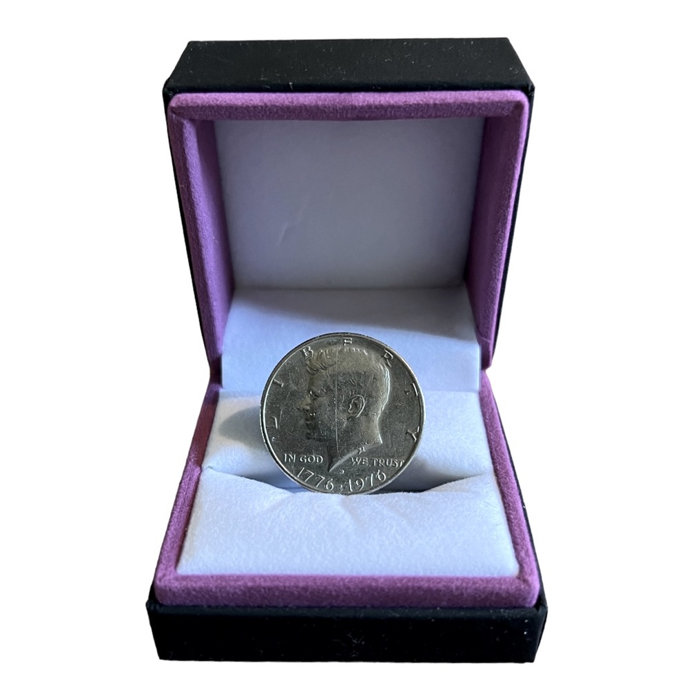 BICENTENNIAL HALF DOLLAR *RARE*